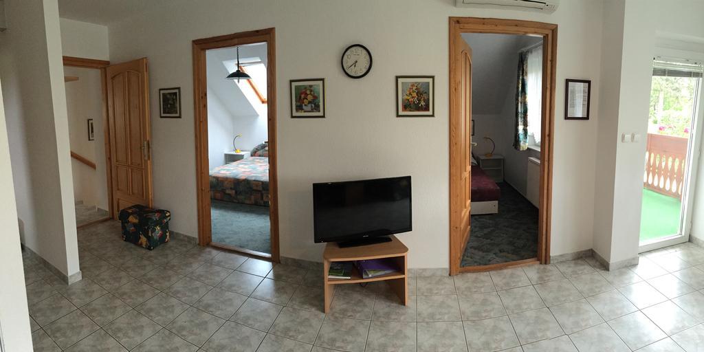 Frankie Holiday Apartment Ii. Балатондьєрек Екстер'єр фото